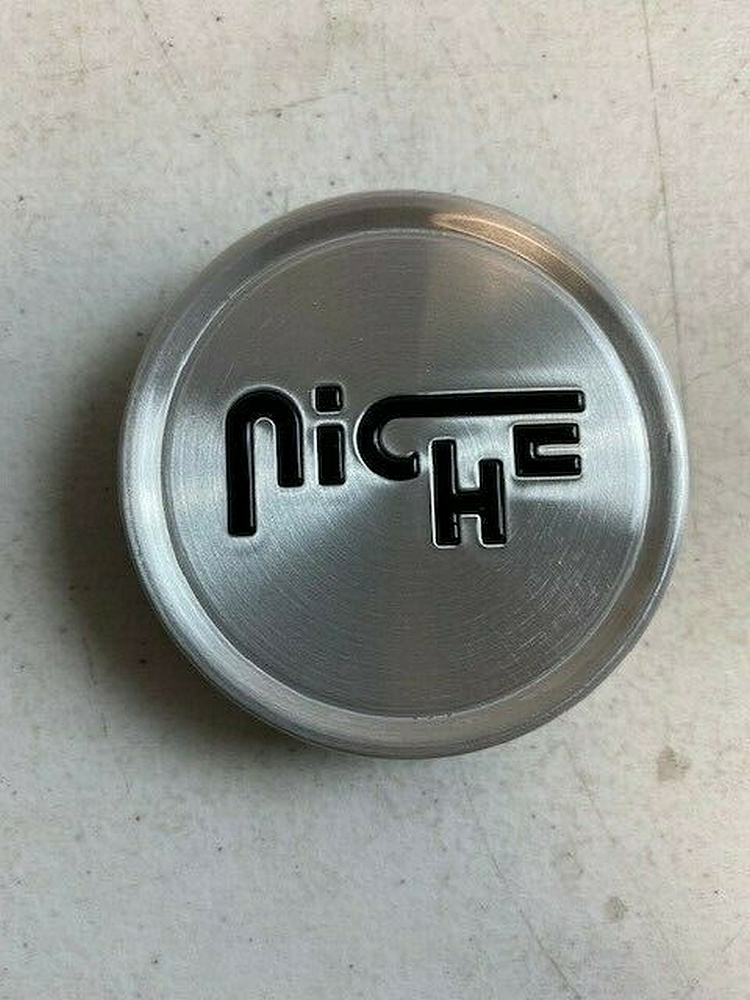 NICHE 2.70"FLAT CAP-GL-BRUSH/BLACK LOGO | Niche 1PC