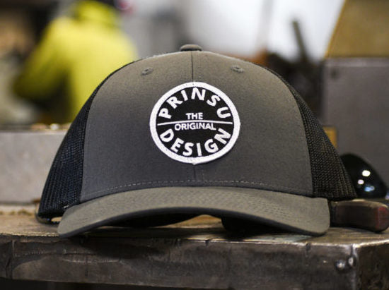 Prinsu Grey /Black snap back hat