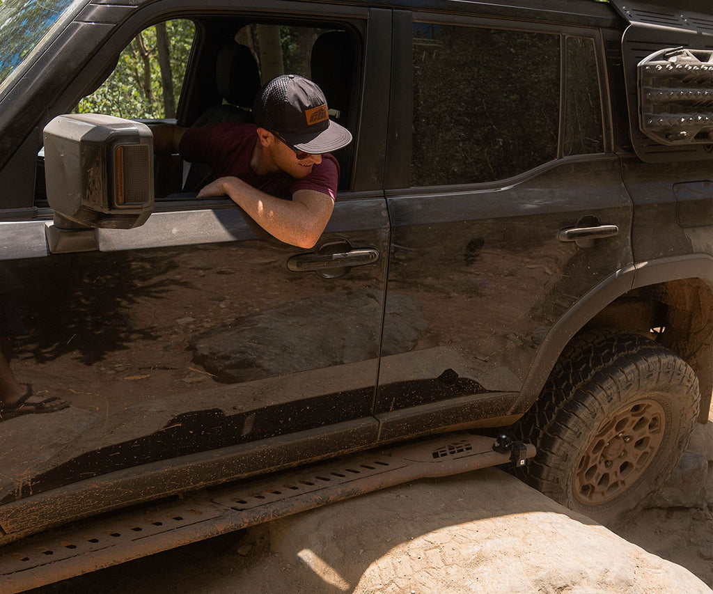GX550 Overland Kickout Rock Sliders