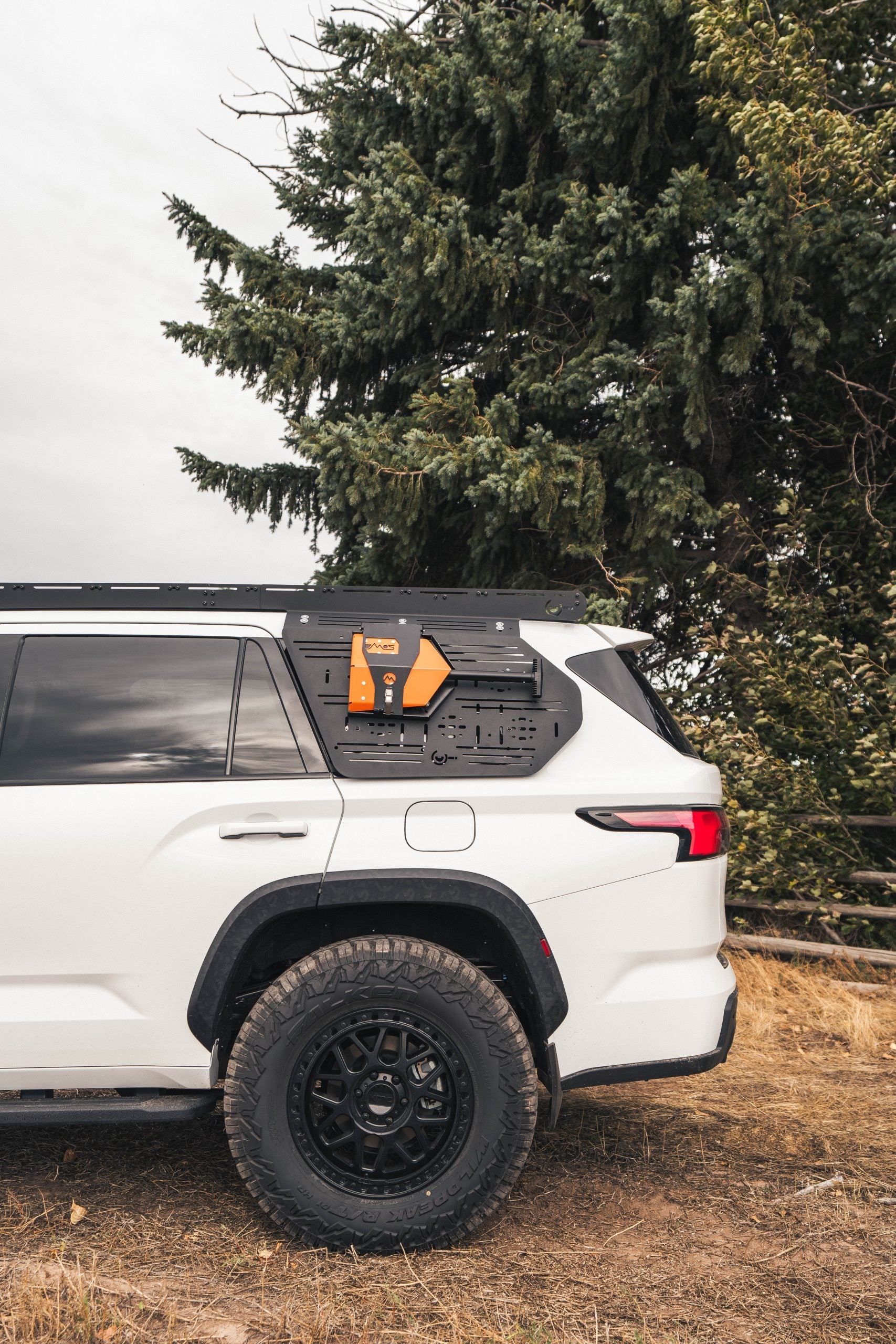 Sequoia Prinsu Accessory Panel | 2022-2025