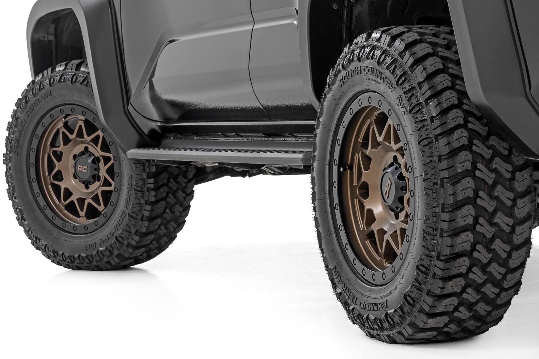 Rough Country 78 Series Wheel | Simulated Beadlock | Bronze/Black | 18x9 | 6x135 | 0mm
