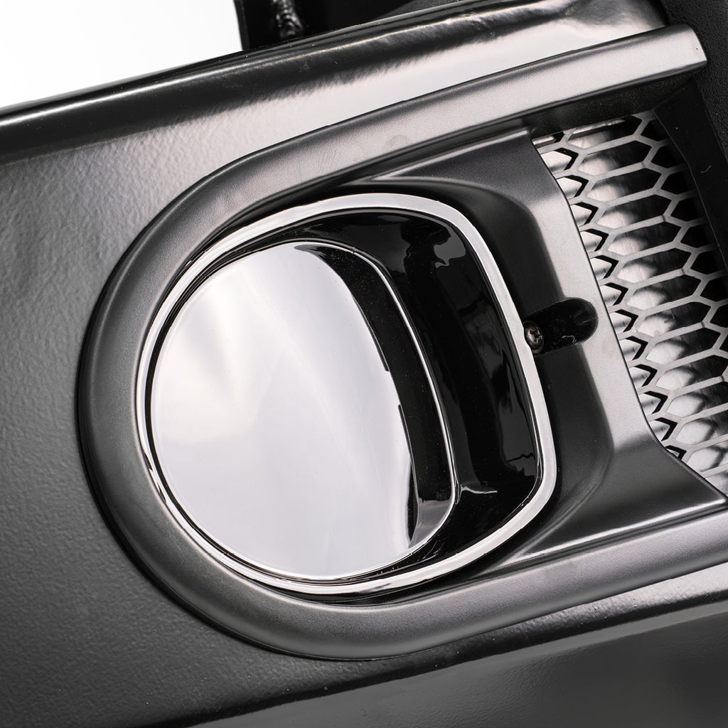 CLASSIC BLACK BULL BAR FOR HILUX REVO 2020-2025 –  (WITH HALOGEN FOG LIGHTS INCLUDED)  – BU59-5560