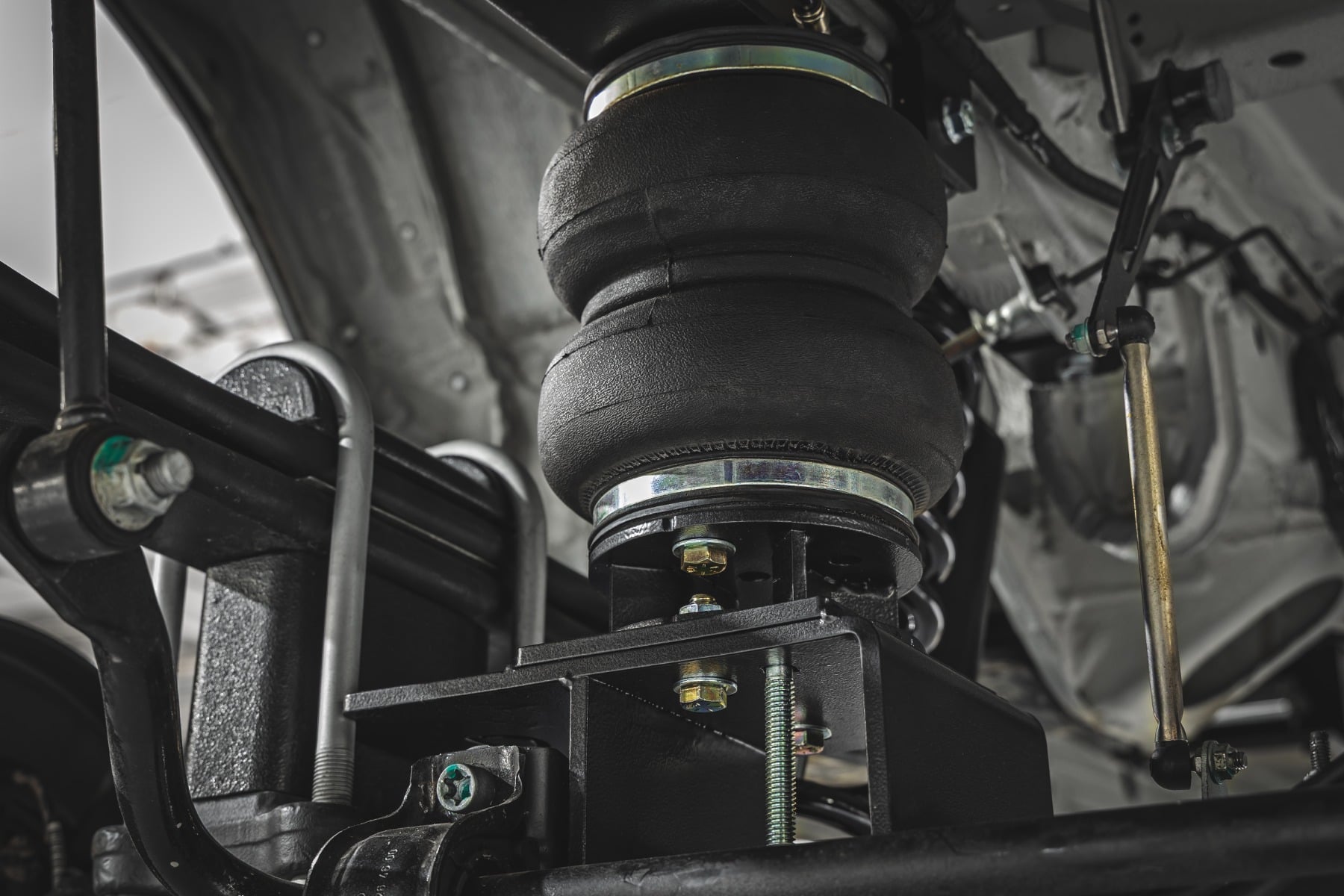 Air Spring Kit | Mercedes-Benz Sprinter 3500 (19-22)/Sprinter 3500XD (19-25)