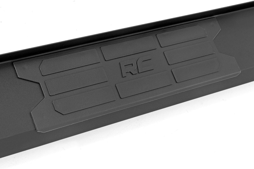 HD2 Aluminum Running Boards | Crew Cab | Chevy/GMC 1500/2500HD/3500HD (19-26)