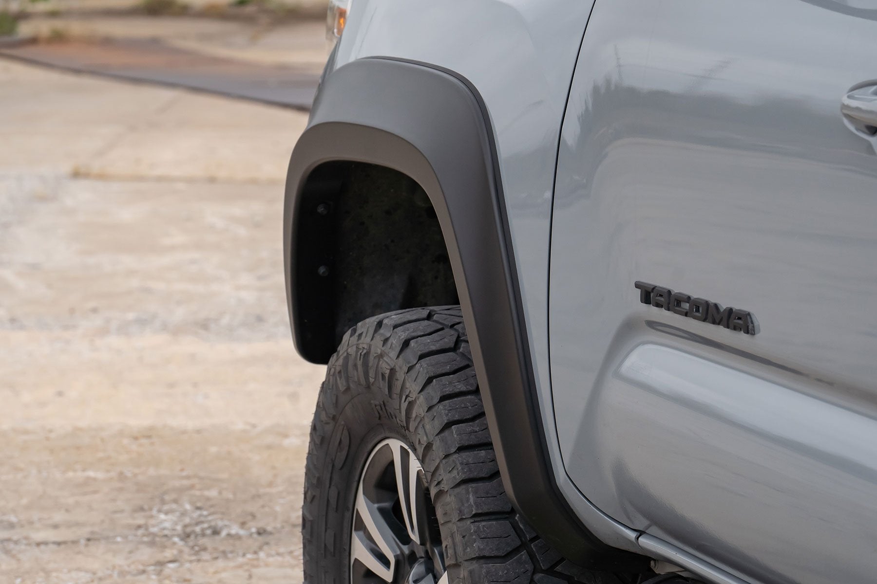Sport Fender Flares | O40 Super White | Toyota Tacoma 2WD/4WD (2016-2023)